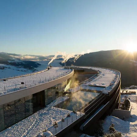 Hotel Familiamus 5*