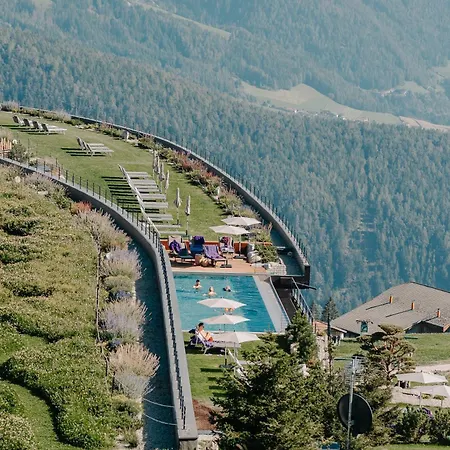 Hotel Familiamus 5*